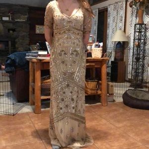 Adrianna papell gown